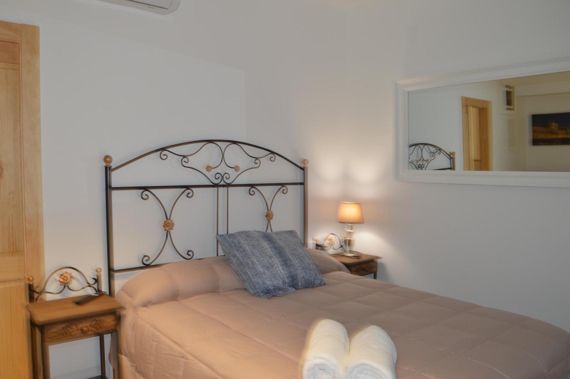 Apartamentos El Aljibe Relax Tourist กอร์โดบา ภายนอก รูปภาพ