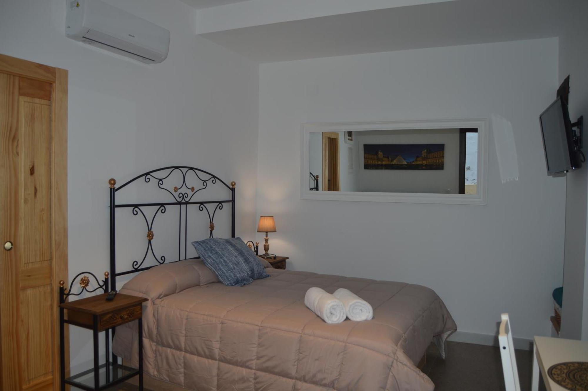 Apartamentos El Aljibe Relax Tourist กอร์โดบา ภายนอก รูปภาพ