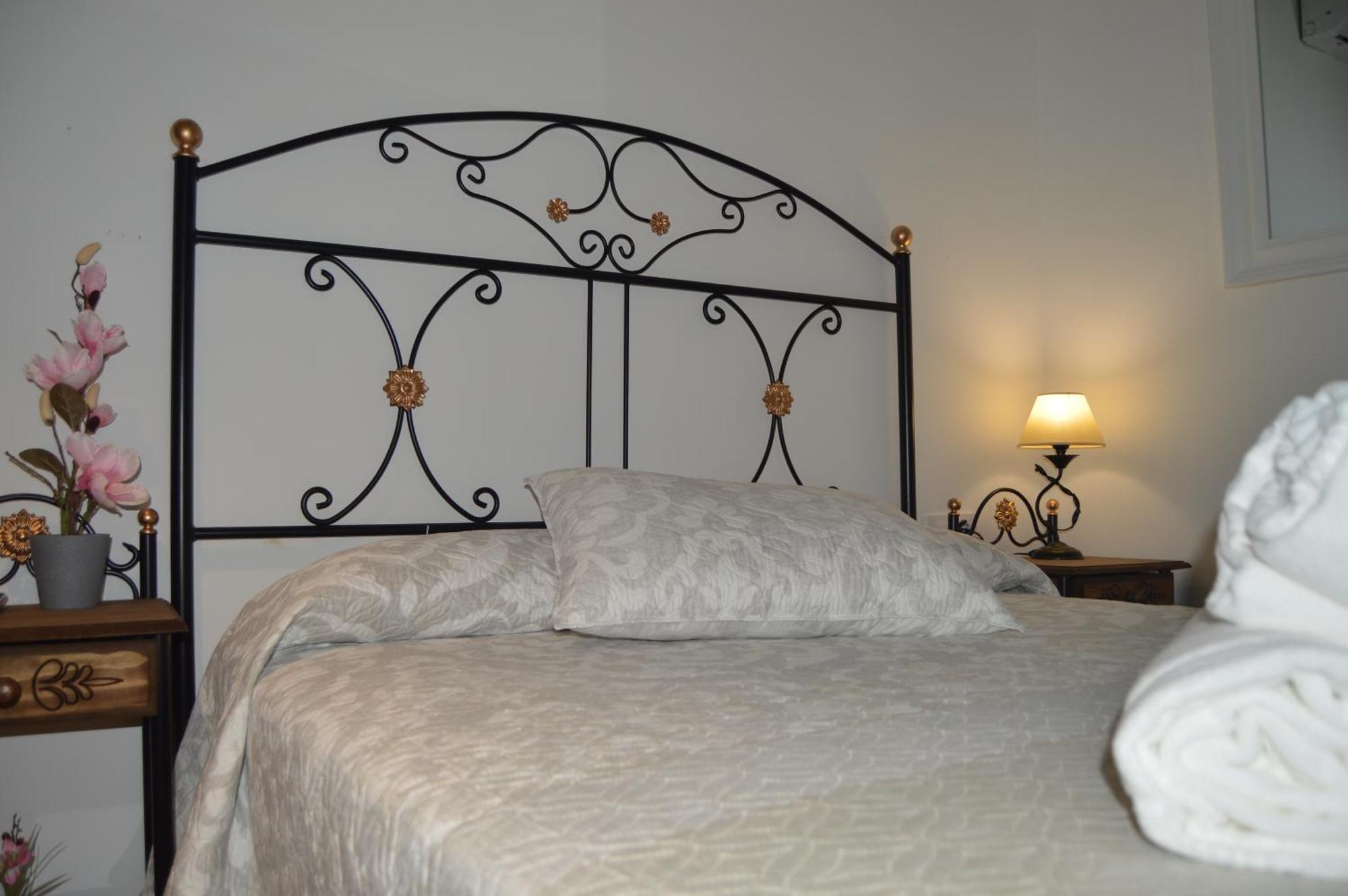 Apartamentos El Aljibe Relax Tourist กอร์โดบา ภายนอก รูปภาพ