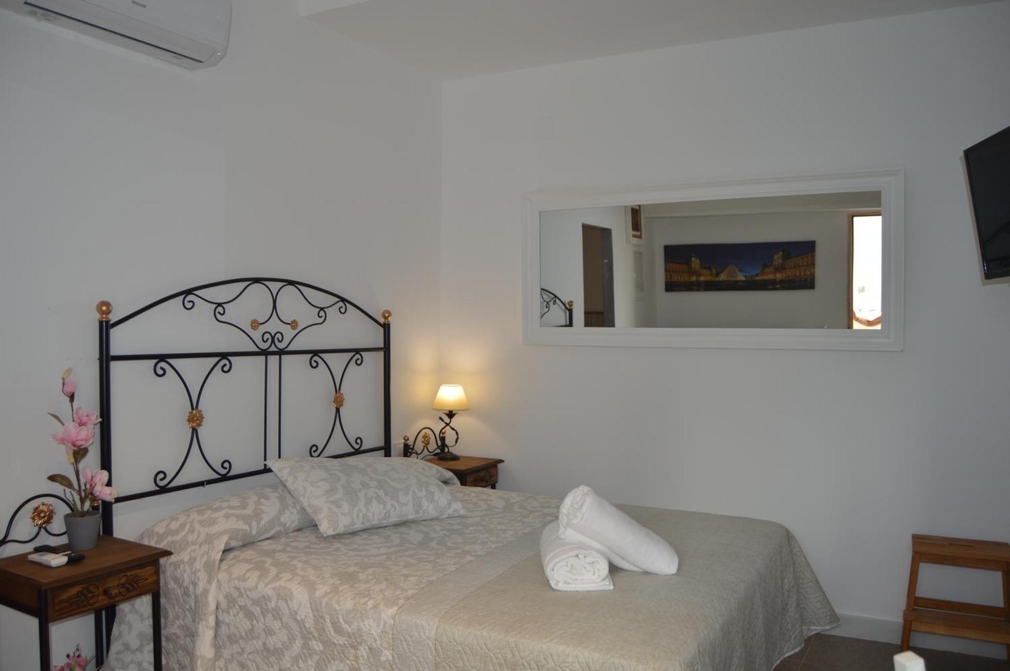 Apartamentos El Aljibe Relax Tourist กอร์โดบา ภายนอก รูปภาพ