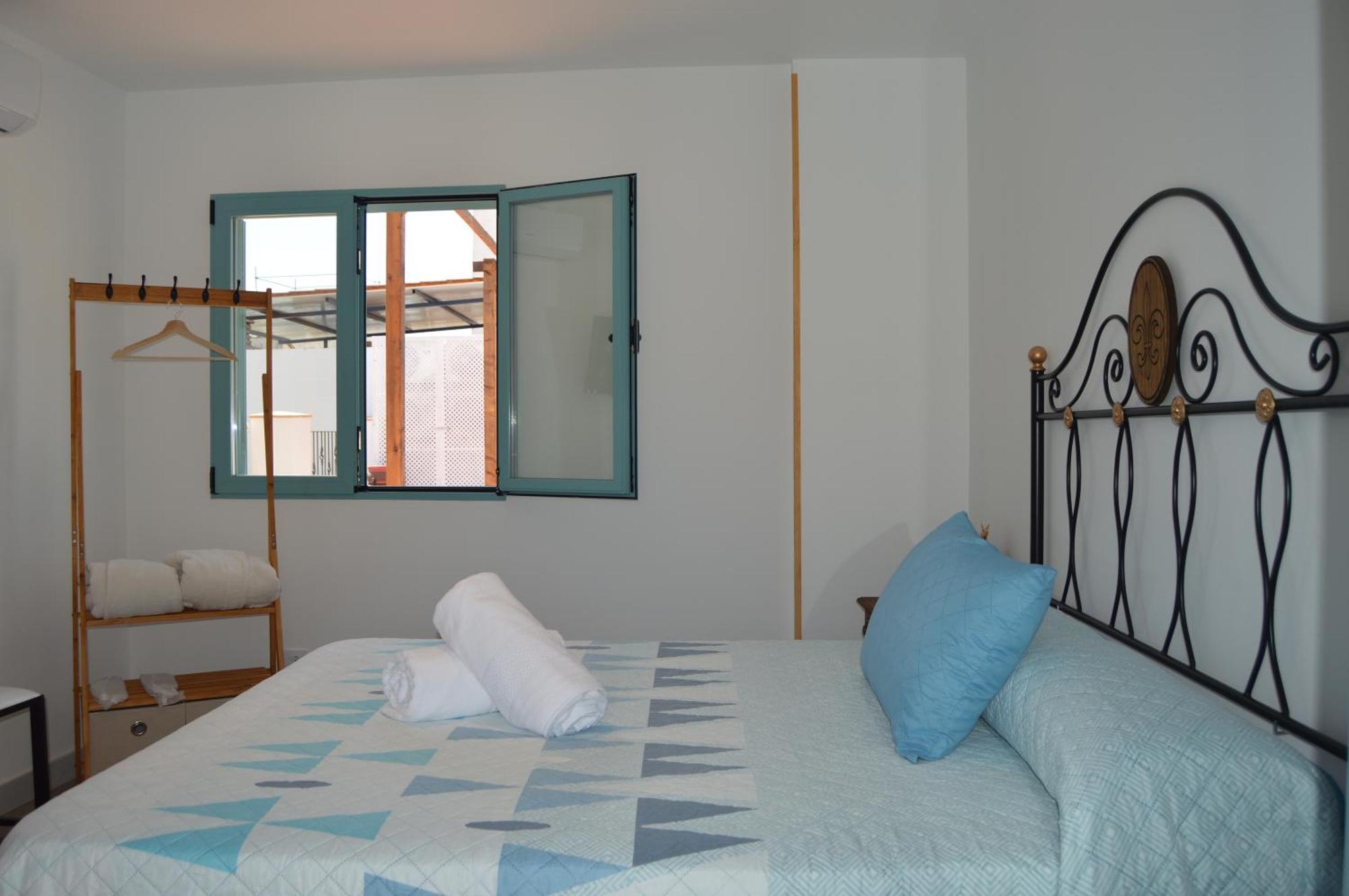 Apartamentos El Aljibe Relax Tourist กอร์โดบา ภายนอก รูปภาพ