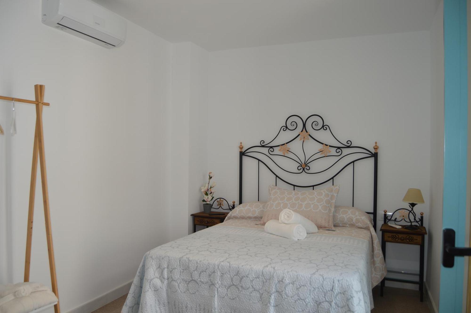 Apartamentos El Aljibe Relax Tourist กอร์โดบา ภายนอก รูปภาพ